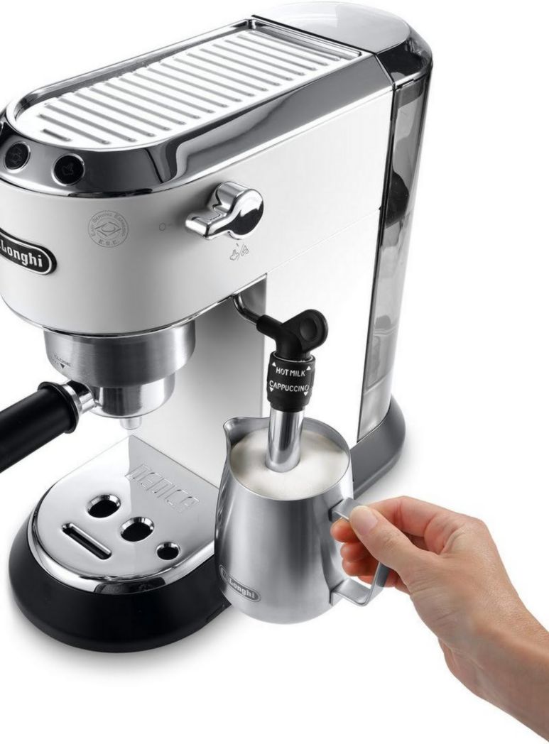 De'Longhi Dedica Style EC685.M, Machine à expresso avec buse à mousse de lait professionnelle, seulement 15 cm de large, réservoir de 1 L, boîtier en métal, compatible avec les dosettes ESE, métal