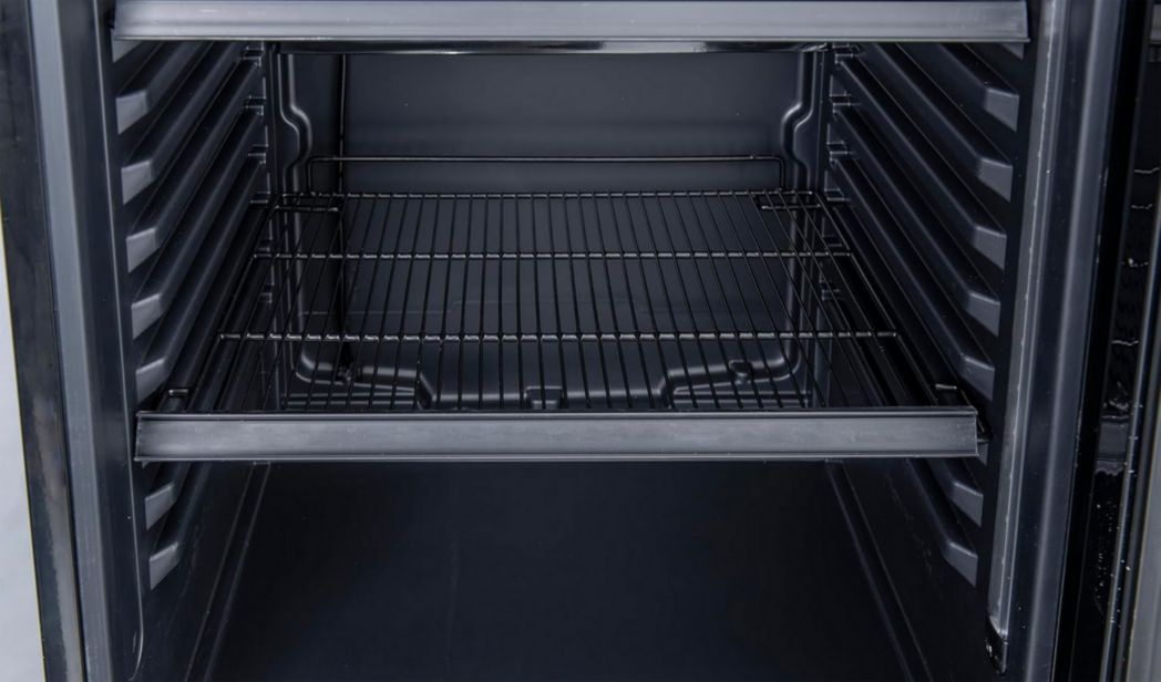 Réfrigérateur à boissons professionnel METRO GSC2360B, acier/verre, 62 x 63,6 x 175,3 cm, 347 L, avec serrure, noir