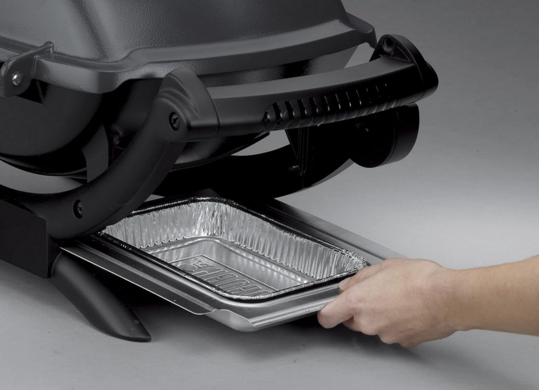 Barbecue électrique Weber Q1400, surface de cuisson 43 x 32 cm, portable, grille en fonte émaillée divisée en 2 parties, couvercle et cuve en fonte d'aluminium - Gris foncé (52020053)