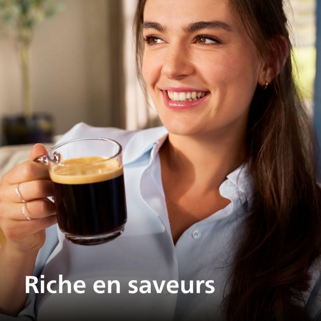 Machine à expresso entièrement automatique Philips série 5500 – 20 boissons chaudes et glacées, carafe LatteGo facile à nettoyer, SilentBrew 40 % plus silencieux, démarrage rapide, noir et argent (EP5546/70)