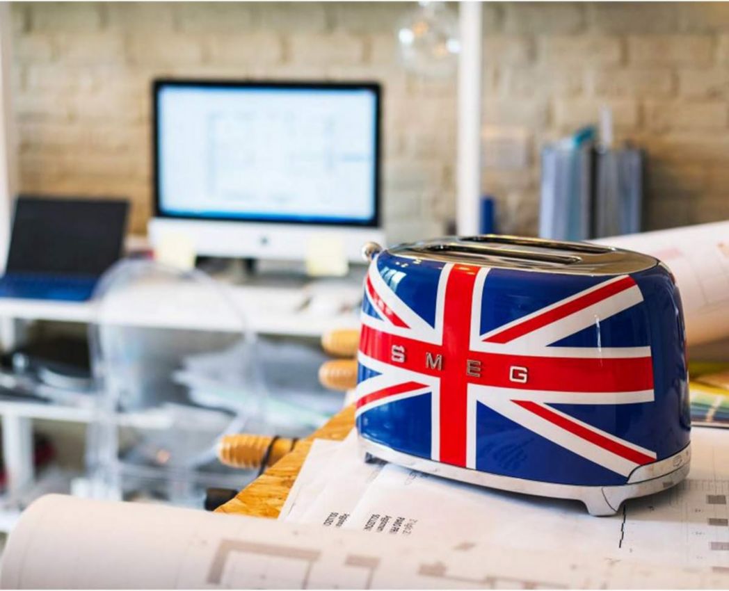 Smeg, Grille-pain 2 tranches TSF01BLEU, 2 fentes 36 mm, 6 niveaux de brunissage, fonctions chauffage, décongélation et bagel, éjection automatique du pain, tiroir ramasse-miettes, 950 W, noir