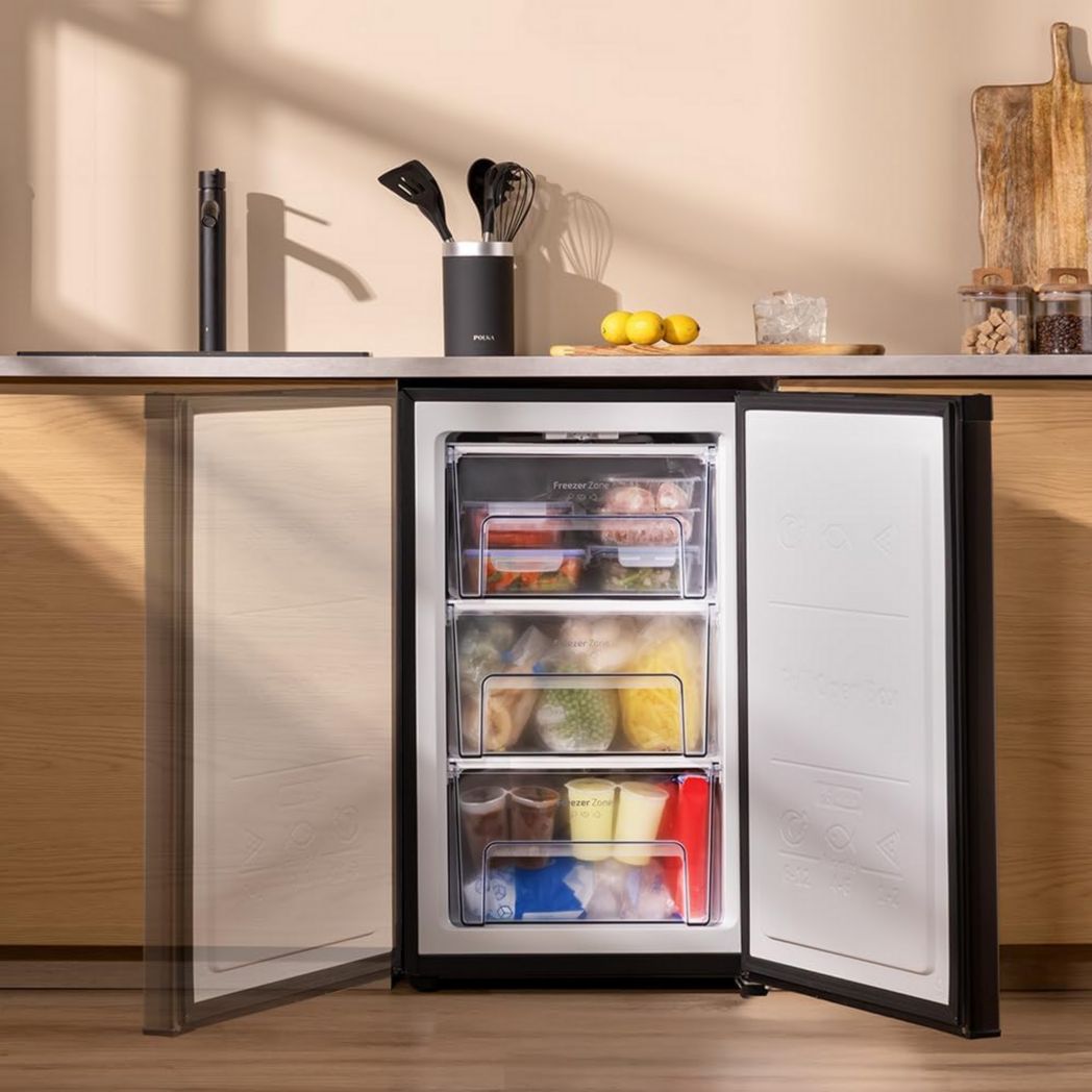 Congélateur vertical en acier inoxydable Cecotec Bolero CoolMarket TF 87 87 litres. Congélateur vertical en acier inoxydable de 83,6 cm de haut et 50,6 cm de large avec une grande capacité et une classe énergétique E.