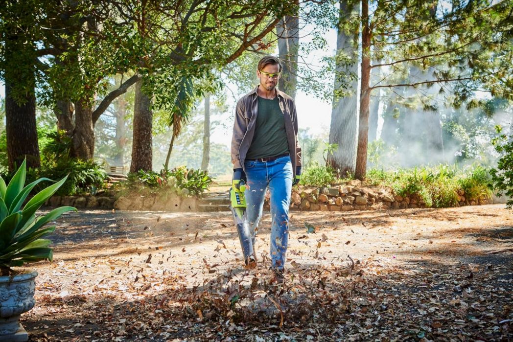 RYOBI - Souffleur aspirateur broyeur sans fil 18 volts ONE+, sans balais - 201 km/h (livré sans batterie) - OBV18