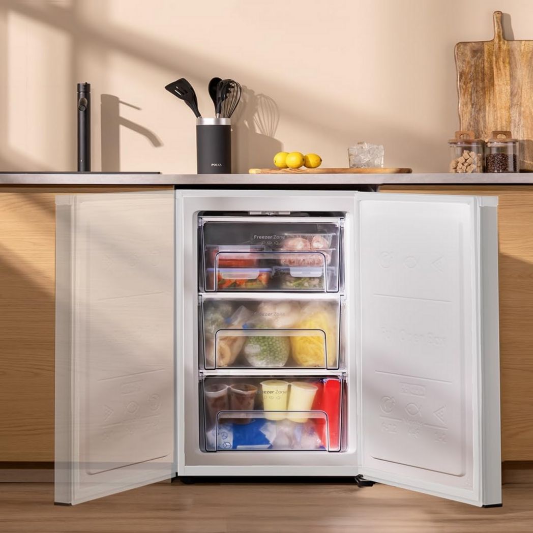 Congélateur vertical en acier inoxydable Cecotec Bolero CoolMarket TF 87 87 litres. Congélateur vertical en acier inoxydable de 83,6 cm de haut et 50,6 cm de large avec une grande capacité et une classe énergétique E.