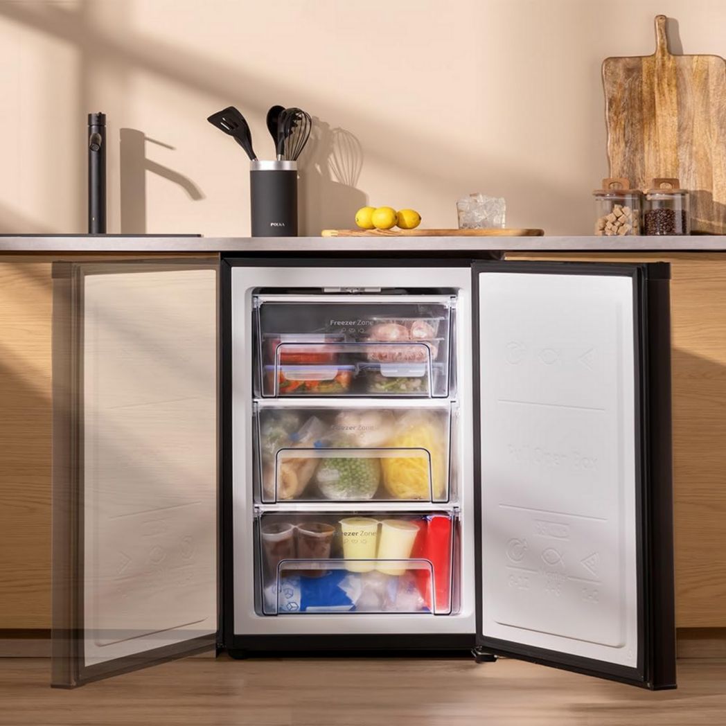 Congélateur vertical en acier inoxydable Cecotec Bolero CoolMarket TF 87 87 litres. Congélateur vertical en acier inoxydable de 83,6 cm de haut et 50,6 cm de large avec une grande capacité et une classe énergétique E.