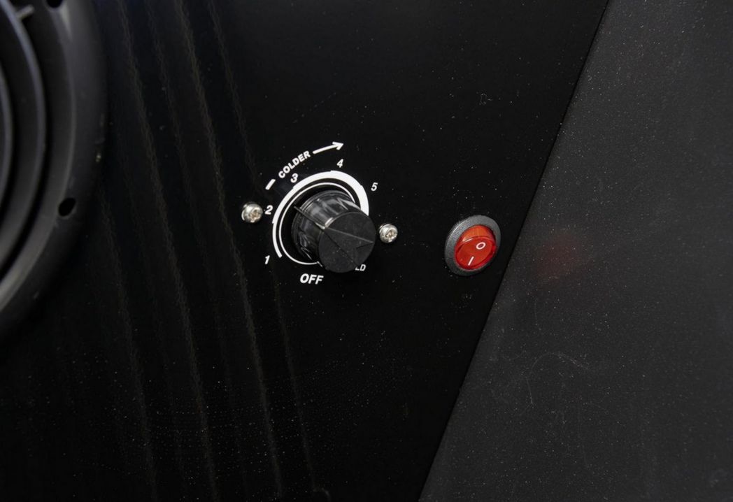 Réfrigérateur à boissons professionnel METRO GSC2360B, acier/verre, 62 x 63,6 x 175,3 cm, 347 L, avec serrure, noir