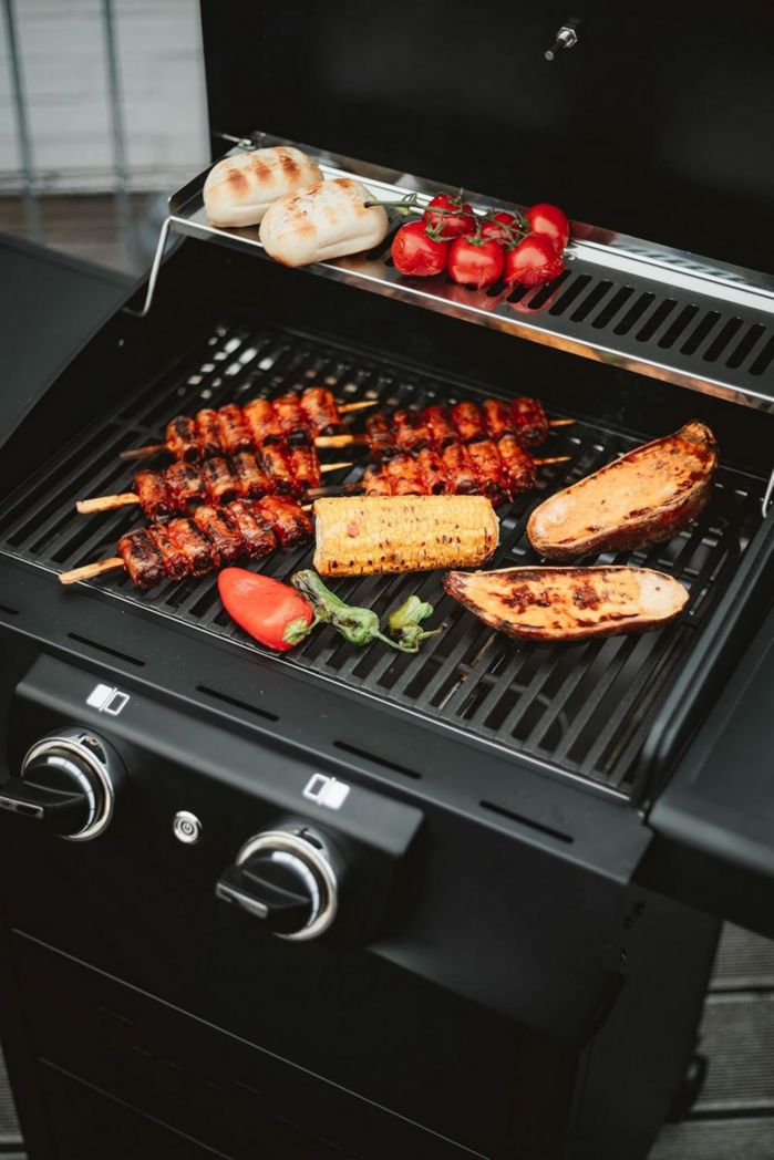 Barbecue électrique Enders® eCRAVE 2, avec grille en fonte, chariot de barbecue avec beaucoup d'espace de rangement, système de nettoyage Simple Clean™, 2 éléments chauffants puissants, hotte aspirante