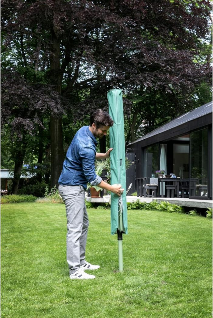 Brabantia - Séchoir à linge Lift-O-Matic - Étendoir à linge d'extérieur - Antidérapant - Résistant aux UV, 60 m - Rotation fluide - Pratique - Douille métallique à planter - Gris métallisé - 295 cm