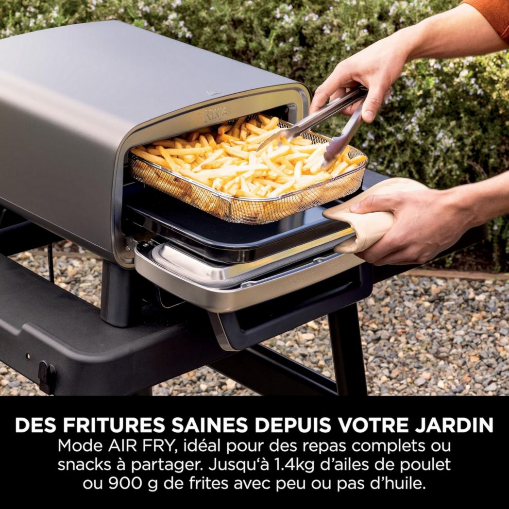 Four à pizza électrique d'extérieur Ninja Woodfire 8 en 1, rôtissoire et fumoir barbecue avec grille, plaque Pro-Heat, pierre à pizza, granulés de bois et pelle, 6 réglages, orange foncé OO101EU