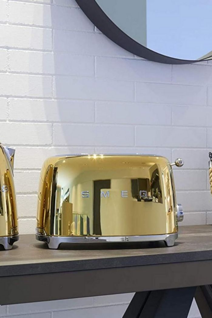 Smeg, Grille-pain 2 tranches TSF01BLEU, 2 fentes 36 mm, 6 niveaux de brunissage, fonctions chauffage, décongélation et bagel, éjection automatique du pain, tiroir ramasse-miettes, 950 W, noir