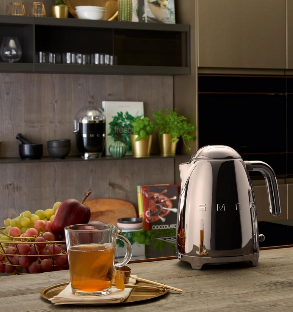 Smeg KFL03SSUK et TSF01SSUK – Bouilloire chromée et grille-pain deux tranches – Modèle Kettle 2017