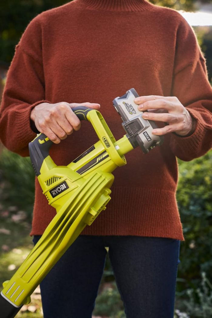 RYOBI - Souffleur aspirateur broyeur sans fil 18 volts ONE+, sans balais - 201 km/h (livré sans batterie) - OBV18