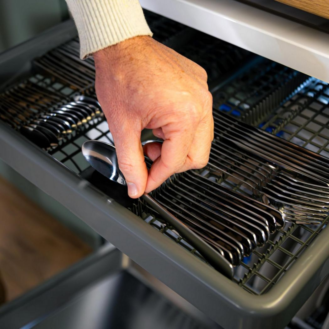 Lave-vaisselle Cecotec 60cm Bolero Aguazero 6700 B Lave-vaisselle blanc, 15 couverts, Classe B, moteur Inverter Plus, O2 Dry, Lavage Dual Zone, Plateau réglable, Turbo Dry+ et Demi-charge.