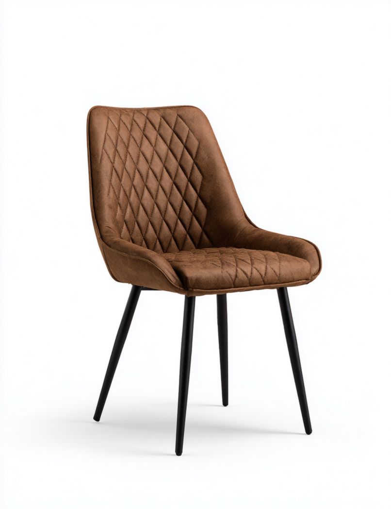 Chaise de salle à manger en tissu brun avec dossier capitonné à losanges, assise rembourrée et pieds en métal noir