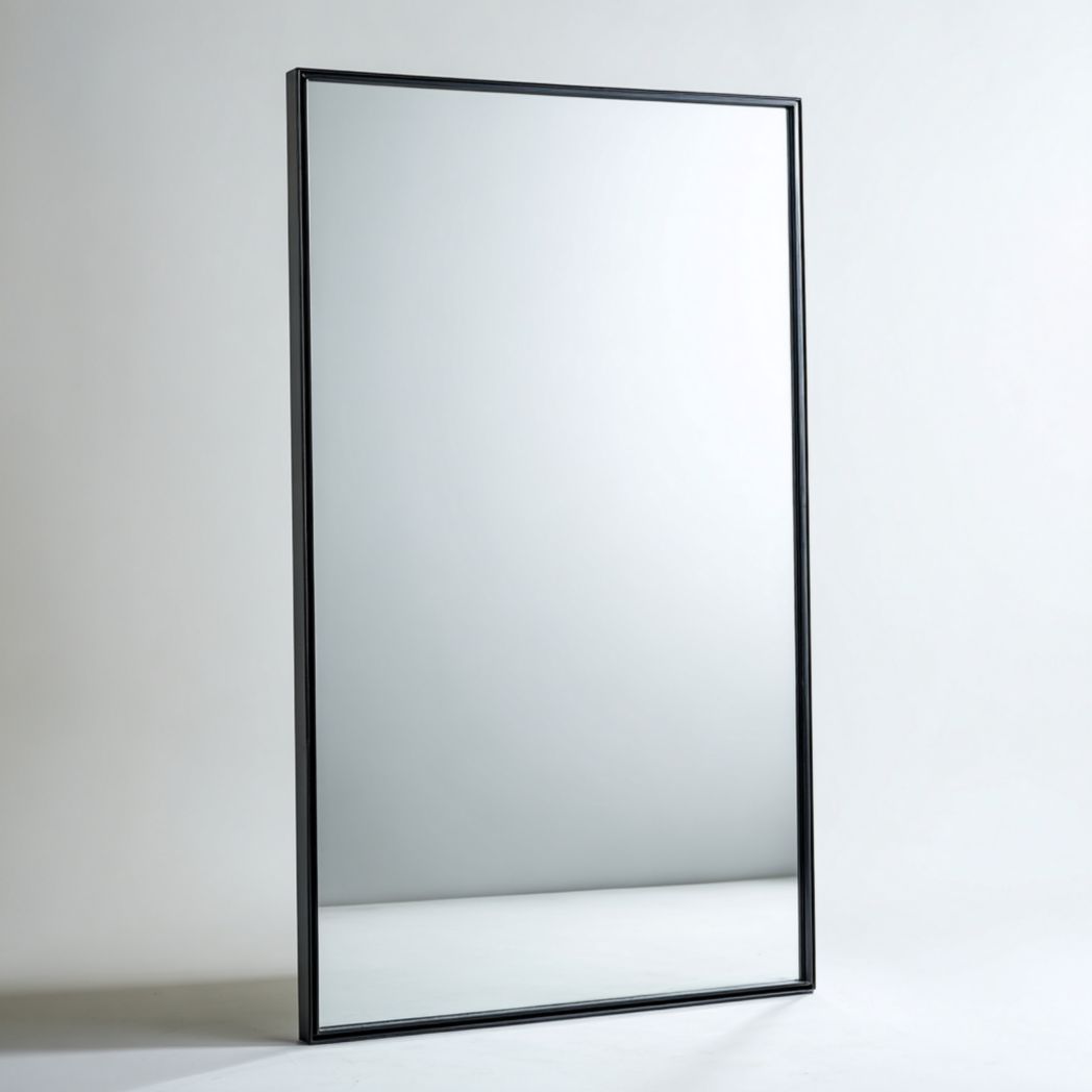 Miroir rectangulaire sur pied avec cadre en métal noir