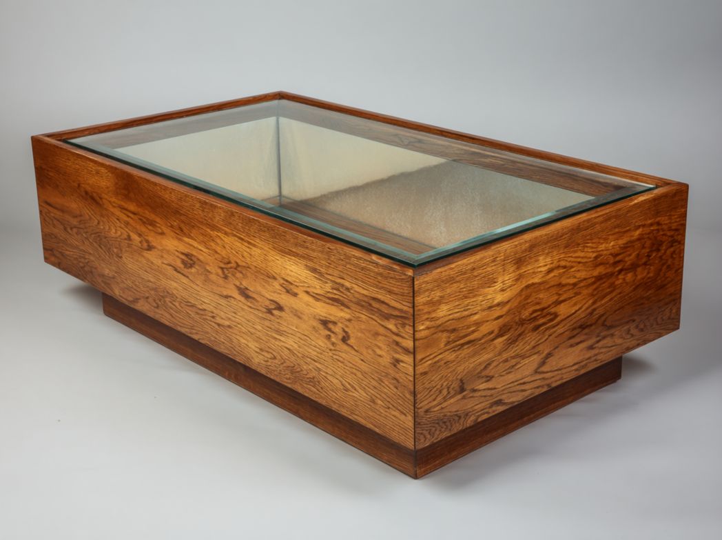 Table basse rectangulaire en bois avec plateau en verre