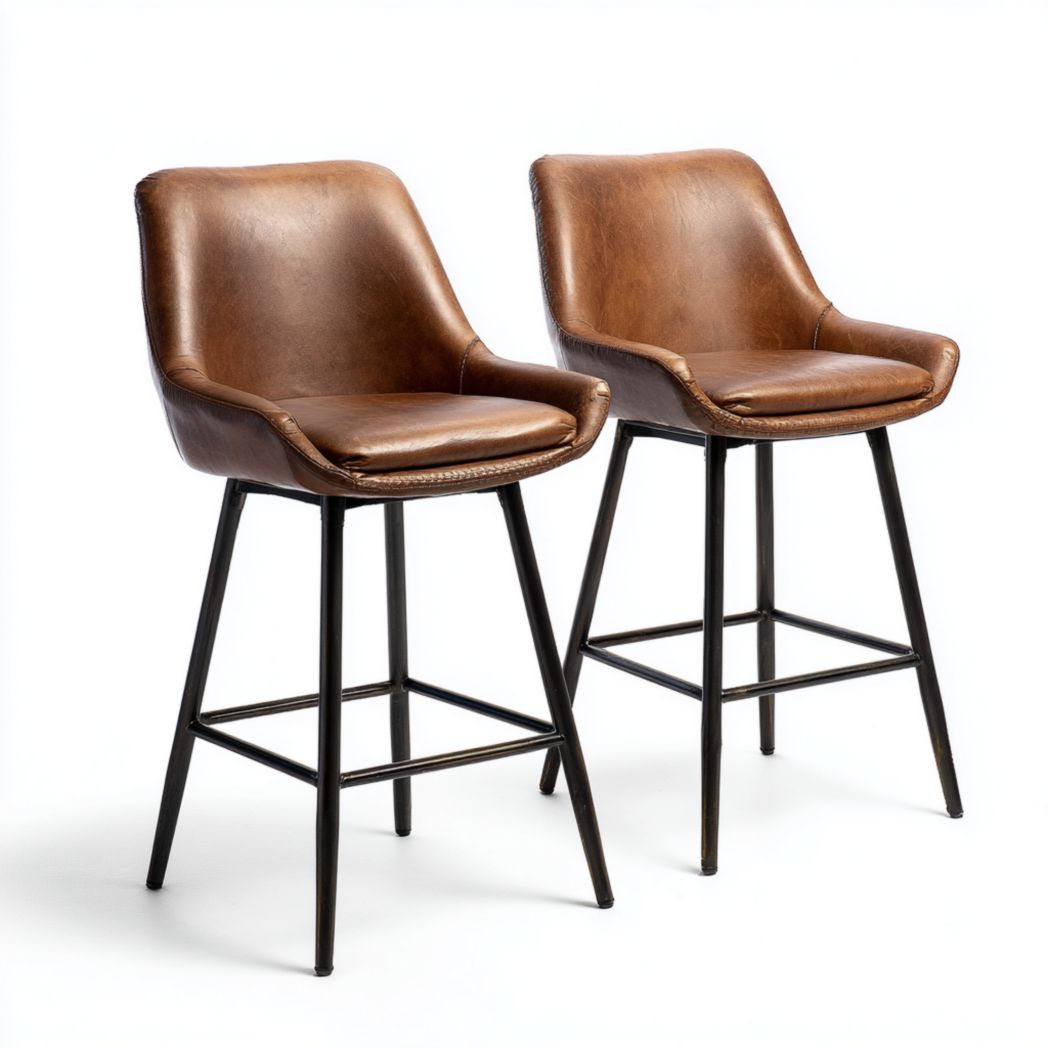 Lot de deux tabourets hauts en similicuir brun avec structure en métal noir