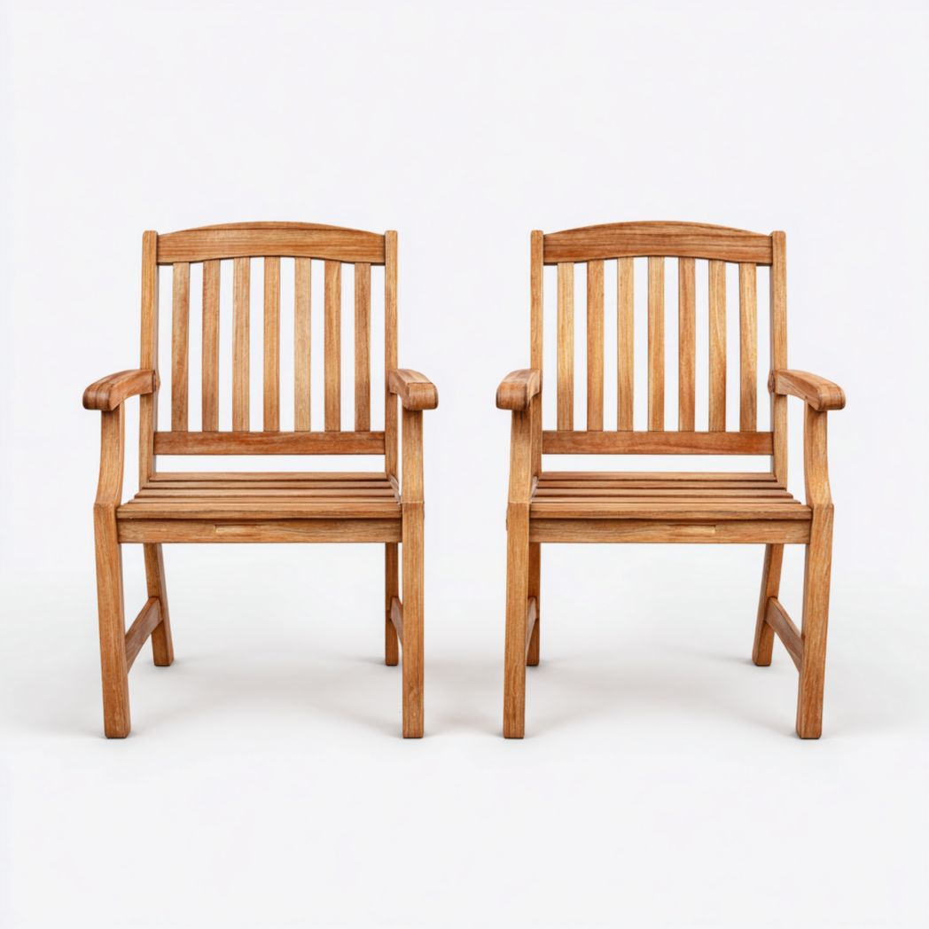 Lot de 2 chaises de jardin en bois massif couleur naturelle
