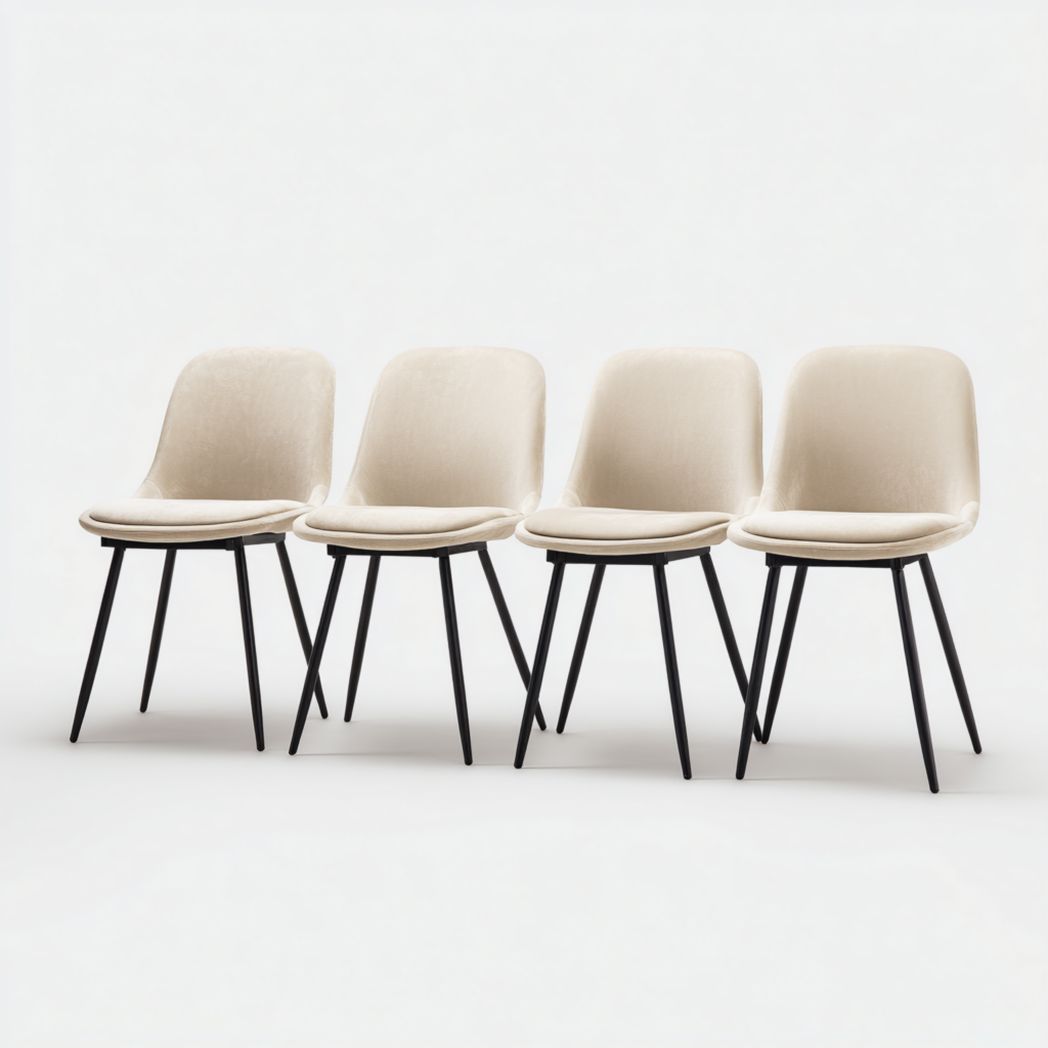 Lot de 4 chaises en velours beige avec pieds en métal noir