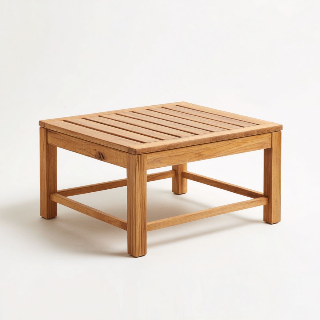 Table basse de jardin carrée en bois avec plateau à lattes ajourées