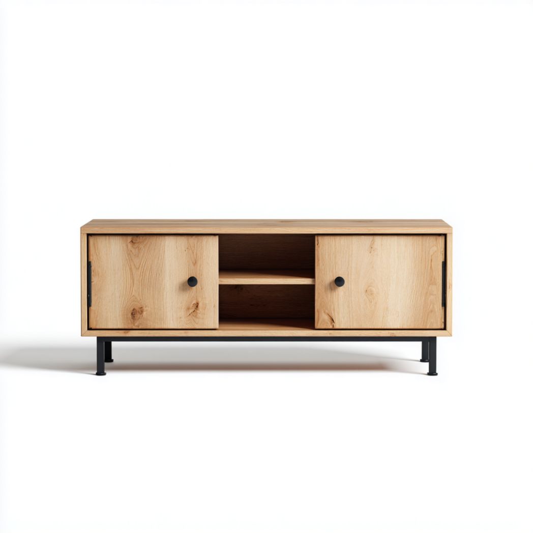 Meuble TV en bois marron clair avec deux portes coulissantes, étagères ouvertes et pieds en métal noir