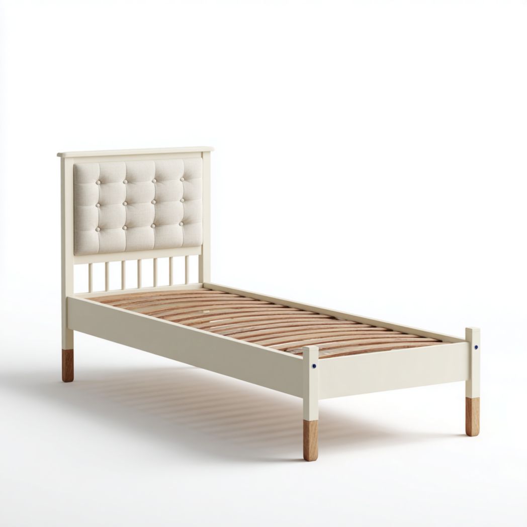 Lit simple blanc cassé avec tête de lit rembourrée et lattes marron clair, sans matelas
