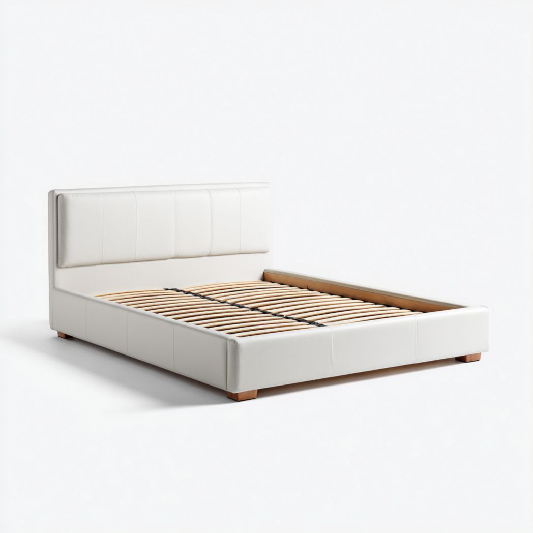 Cadre de lit en similicuir ivoire avec tête de lit rembourrée à bandes et lattes en bois clair