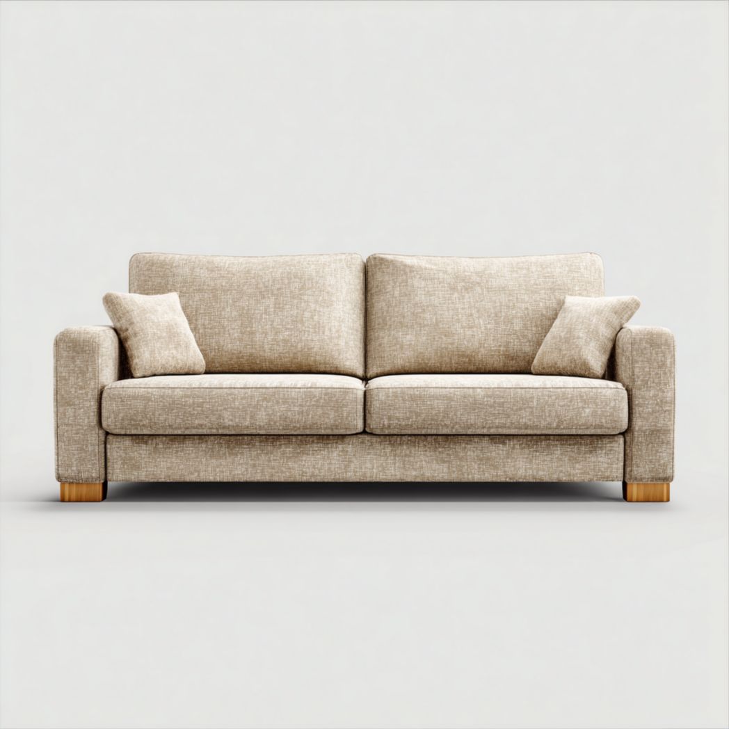 Canapé 3 places en tissu beige avec accoudoirs carrés, pieds en bois clair et coussins assortis