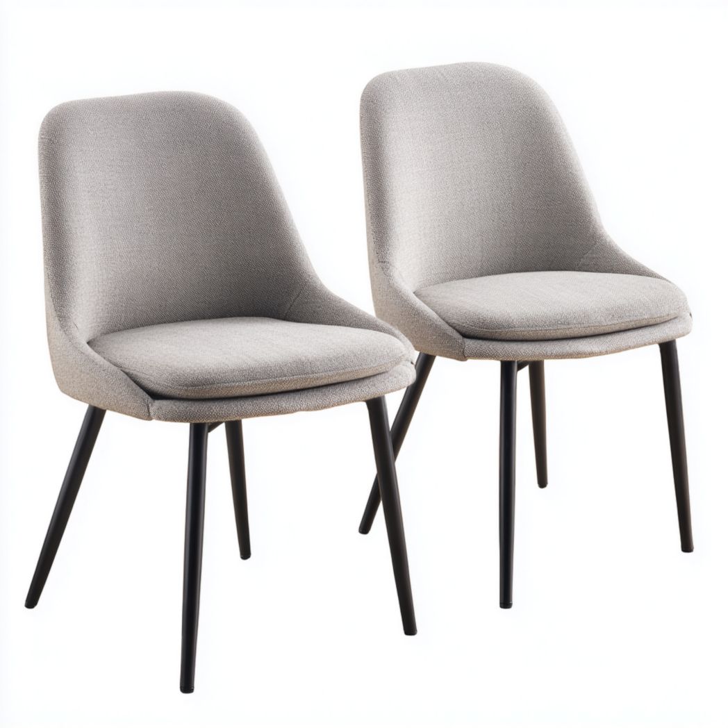 Deux chaises de salle à manger en tissu gris clair avec pieds en métal noir