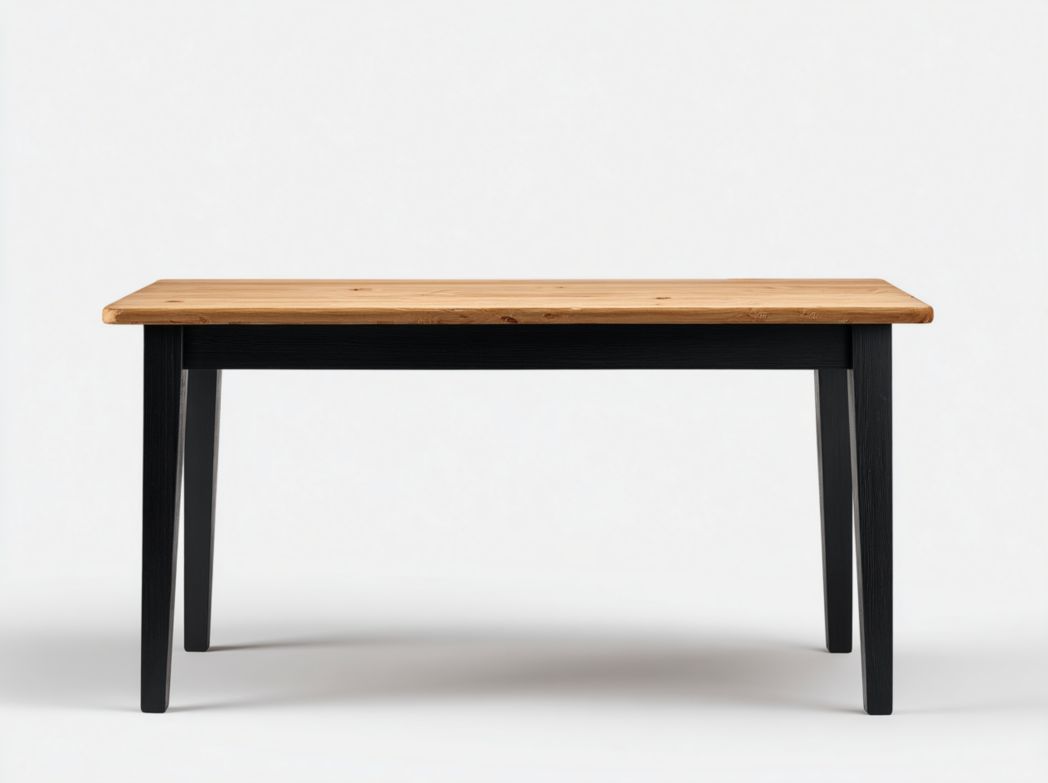 Table à manger en bois massif marron clair avec pieds noirs