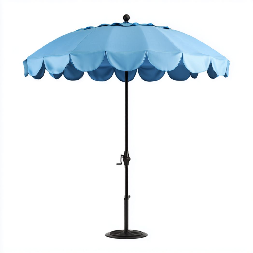 Parasol rond bleu ciel à bords ondulés et mât noir