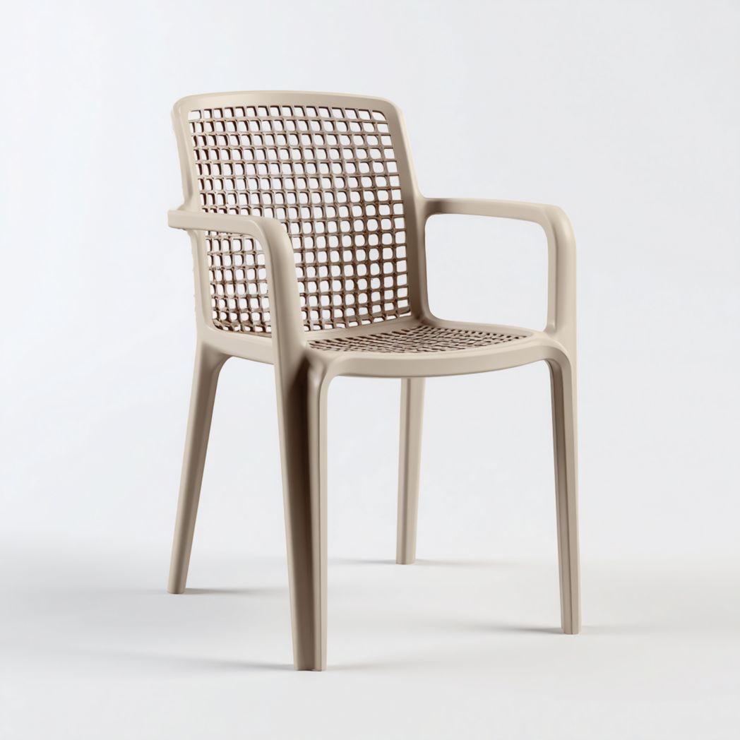 Fauteuil en plastique beige avec structure en maille ajourée