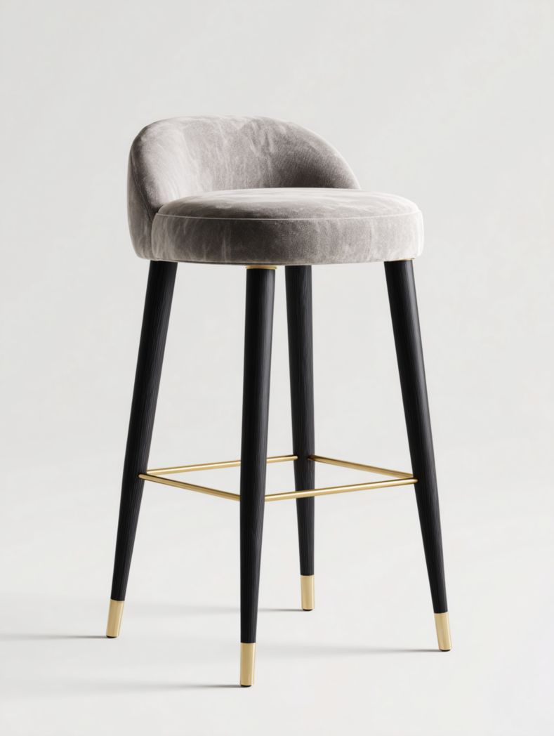 Tabouret de bar en velours gris avec cadre noir et repose-pieds doré