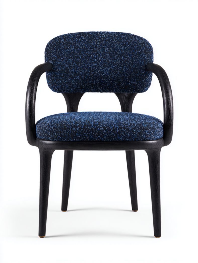 Fauteuil avec accoudoirs en tissu bleu et structure noire