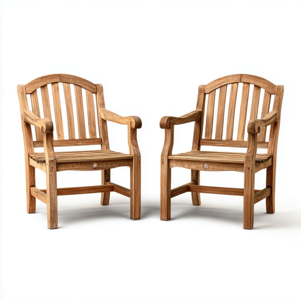 Lot de 2 chaises de jardin en bois avec dossier arrondi couleur brun clair