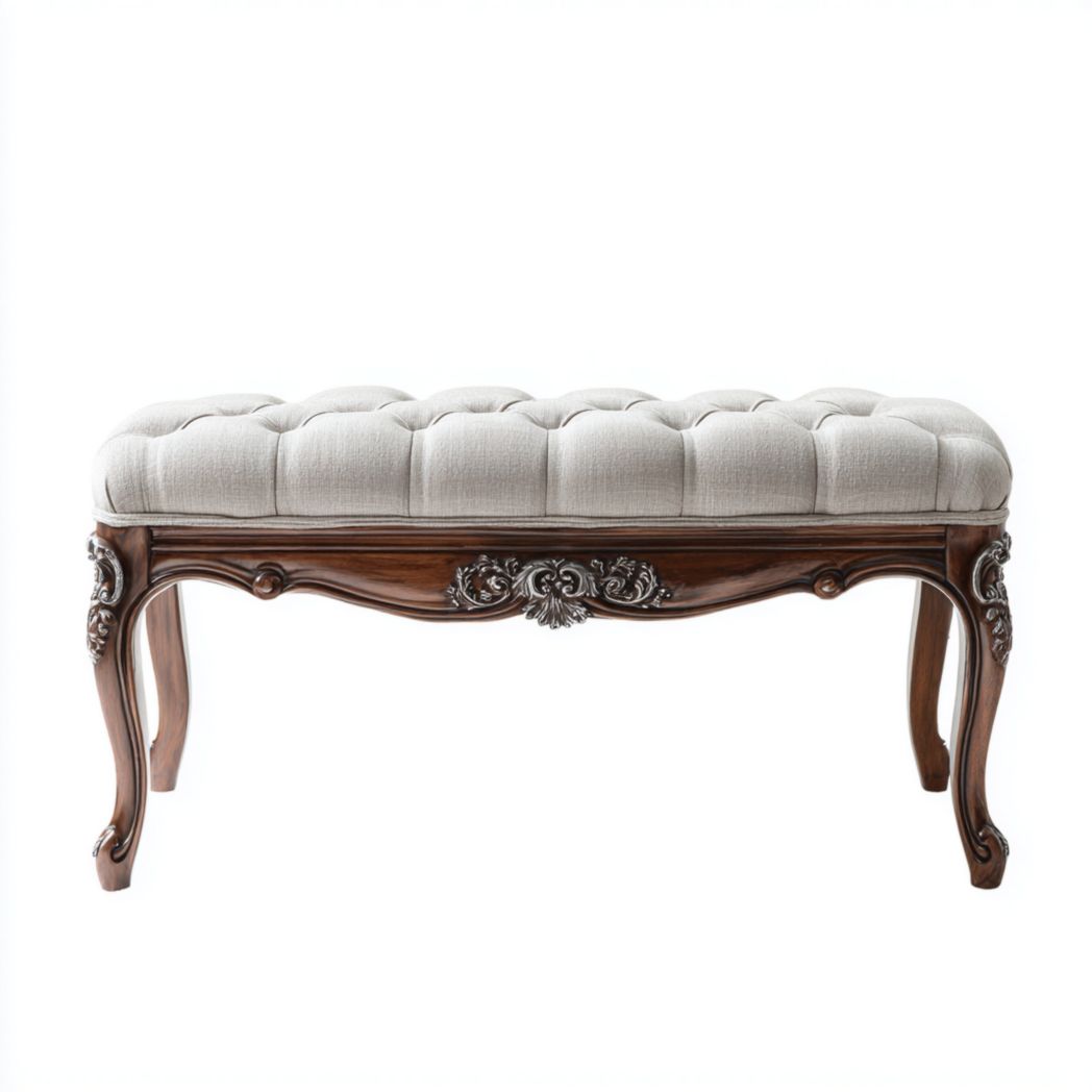 Banc avec pieds sculptés en bois brun foncé et assise en tissu beige