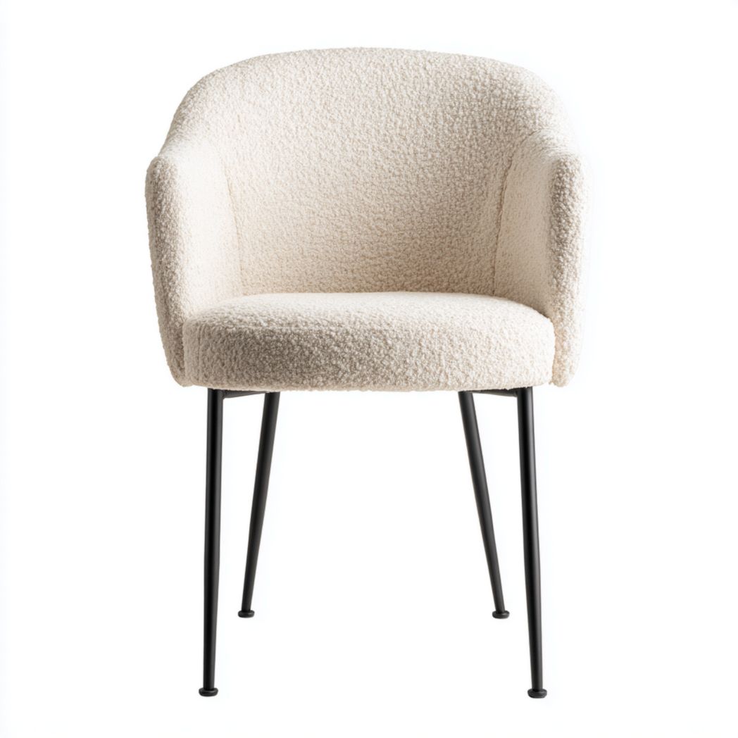 Chaise en tissu bouclette blanc cassé avec pieds en métal noir