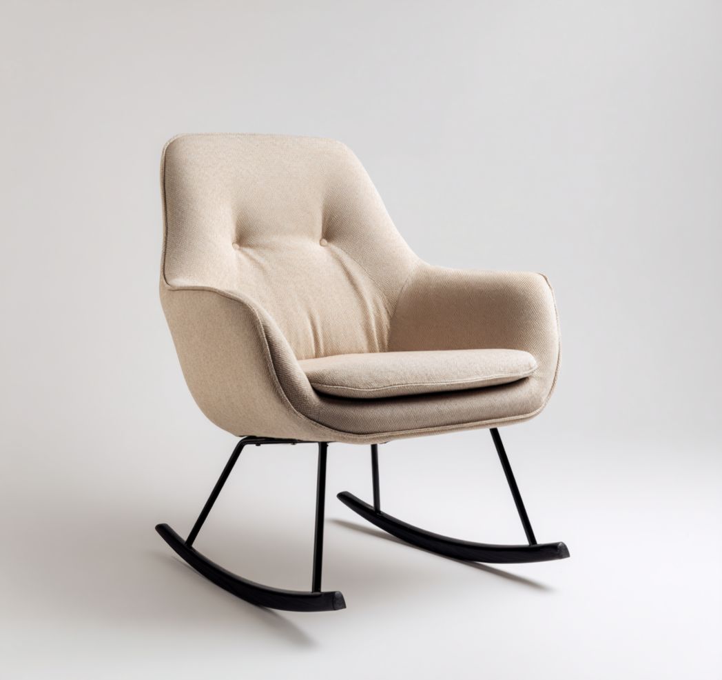 Fauteuil à bascule en lin beige avec structure en métal noir