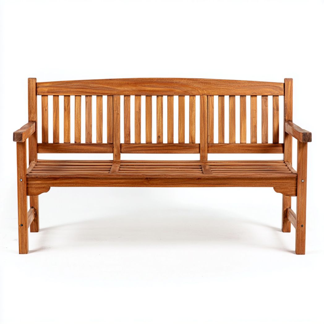 Banc de jardin en bois brun, dossier à trois sections verticales et assise à lattes