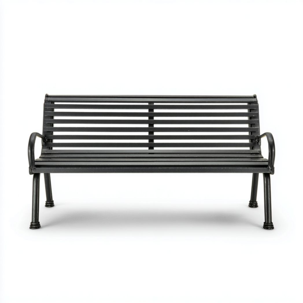 Banc de jardin en métal noir, dossier et assise à lattes horizontales