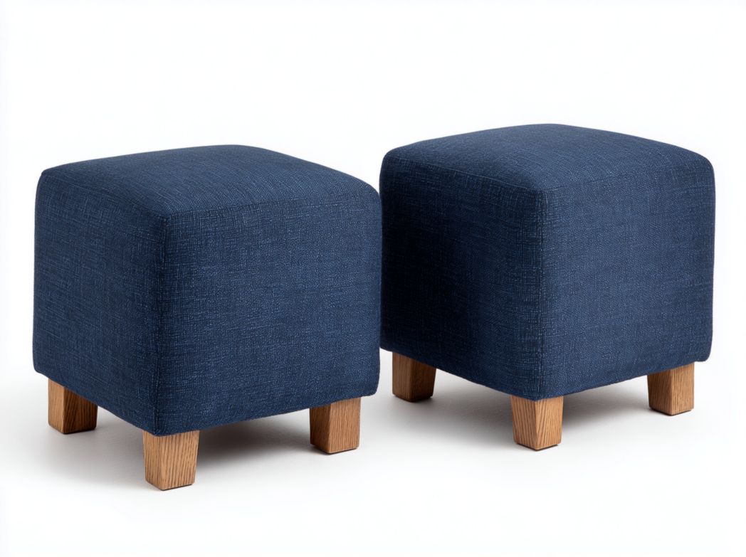 Lot de 2 tabourets carrés tissu tissé bleu foncé avec pieds carrés en bois brun clair