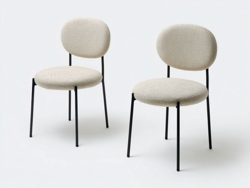 Lot de 2 chaises de salle à manger en tissu bouclette blanc cassé avec pieds fins en métal noir