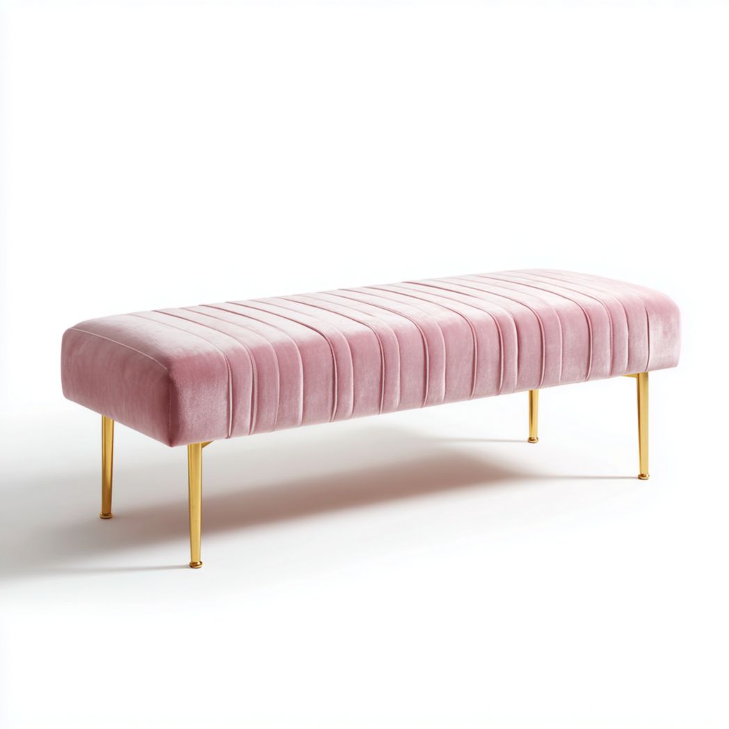 Banquette en velours rose à surpiqûres verticales avec pieds en métal doré