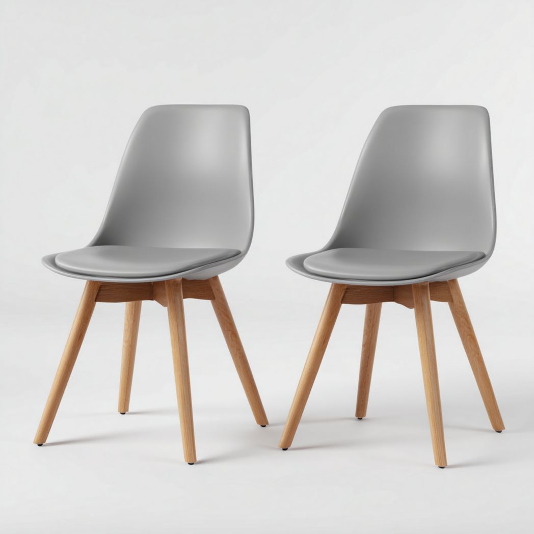 Lot de 2 chaises en plastique gris avec pieds en bois brun clair
