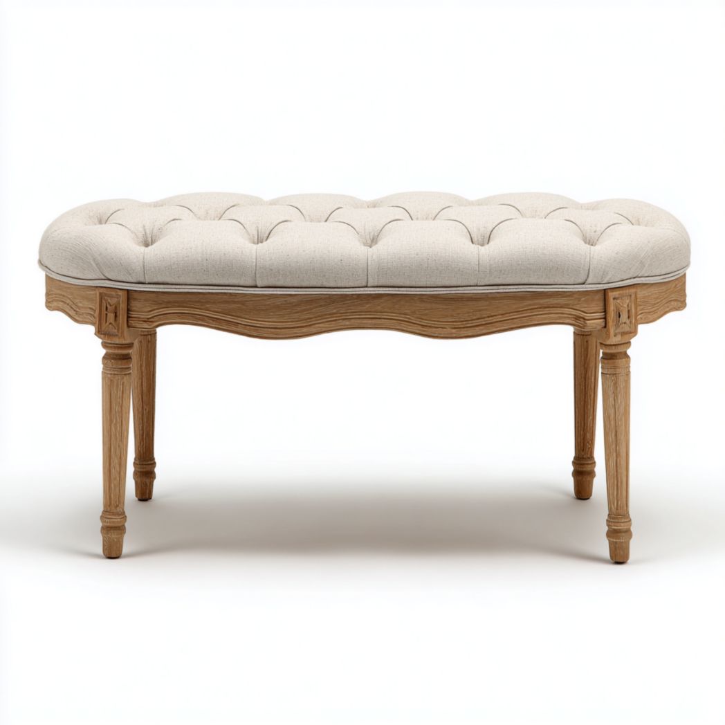 Banc rectangulaire en tissu beige avec cadre en bois sculpté et assise capitonnée