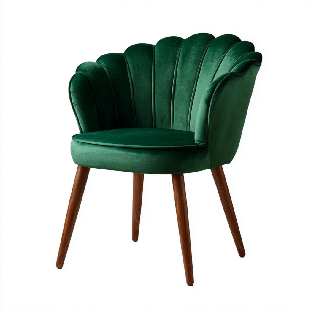 Fauteuil coquillage en velours vert émeraude - pieds en bois noyer foncé