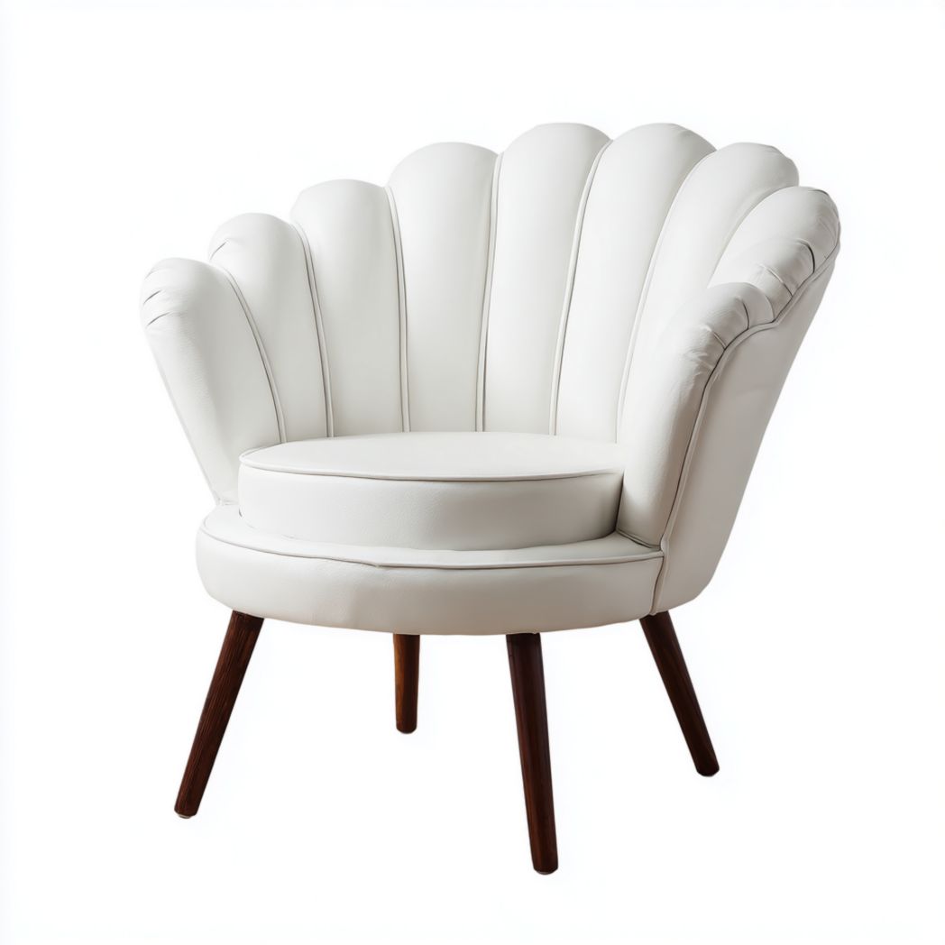 Fauteuil coquillage en cuir blanc avec pieds en bois brun foncé