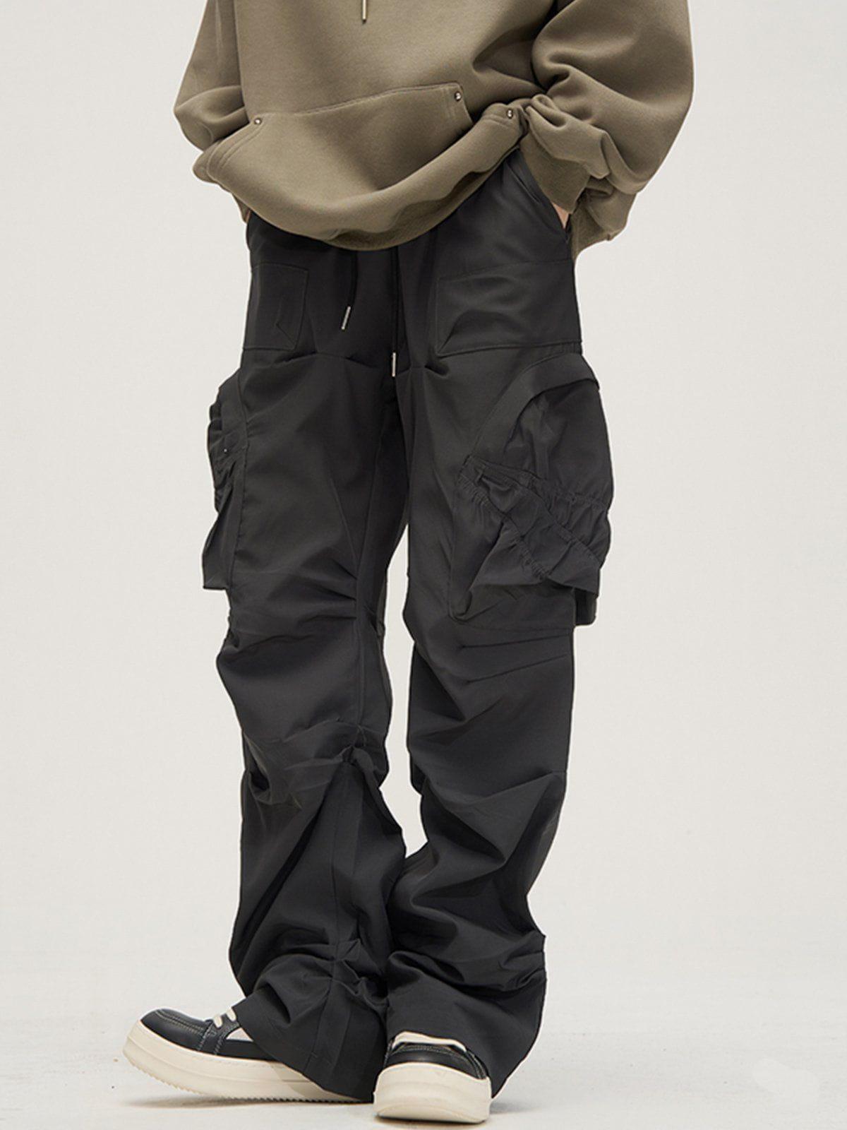TALISHKO Large Pocket Wrinkle Cargo Pants