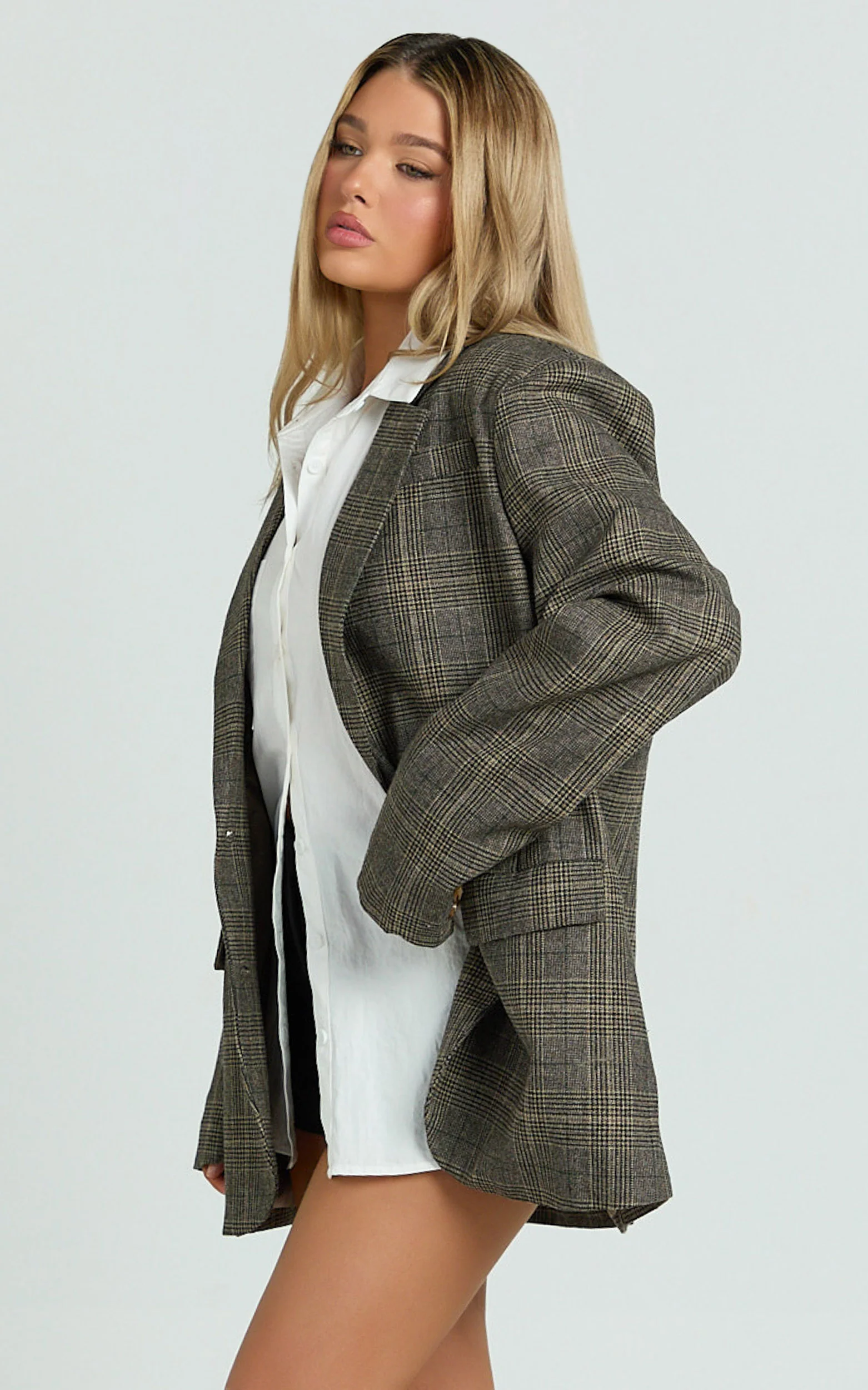 Vivi Blazer - Single Breasted Oversized Check Blazer in Dark Brown