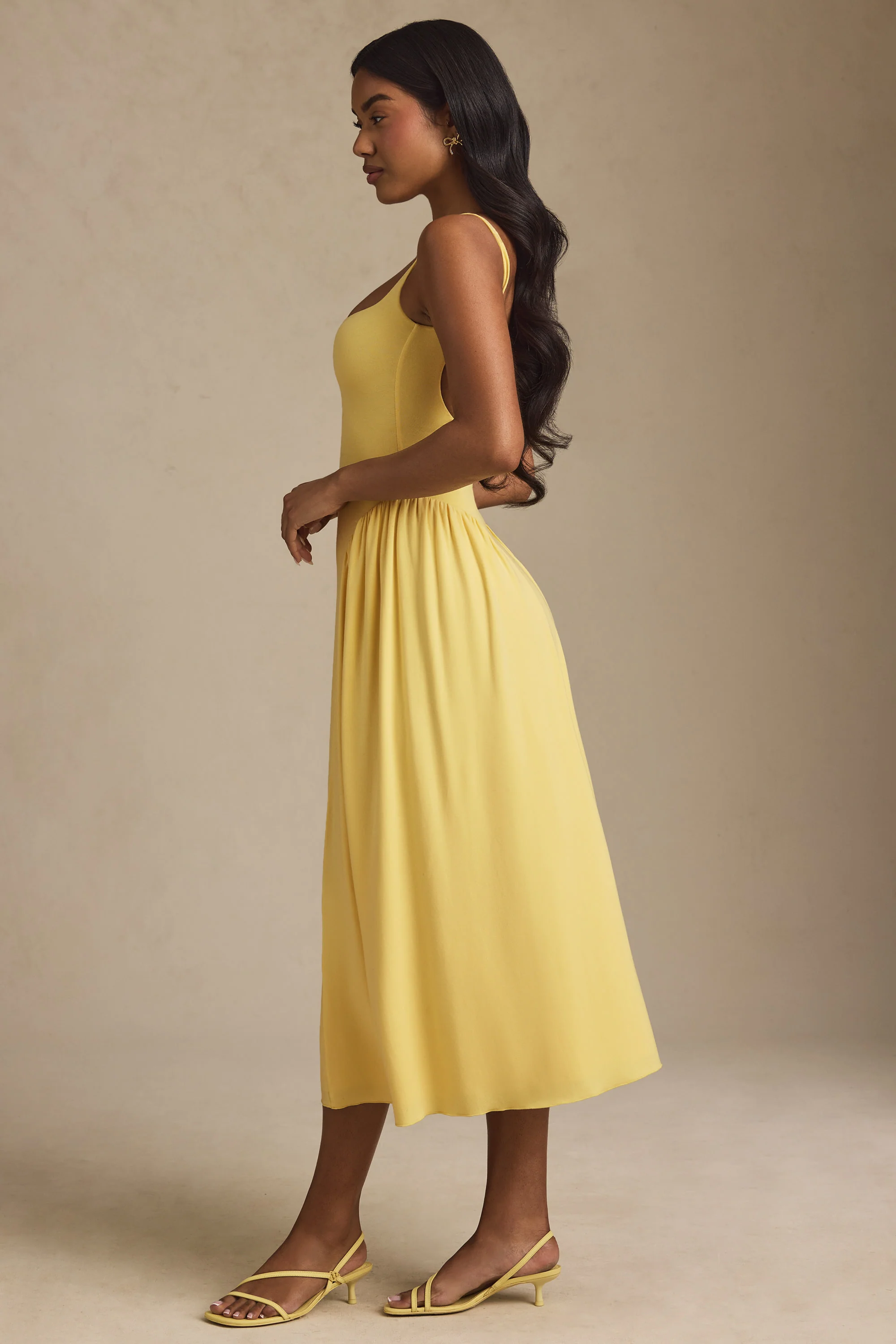 Low-Back A-Line Midaxi Dress in Pastel Yellow